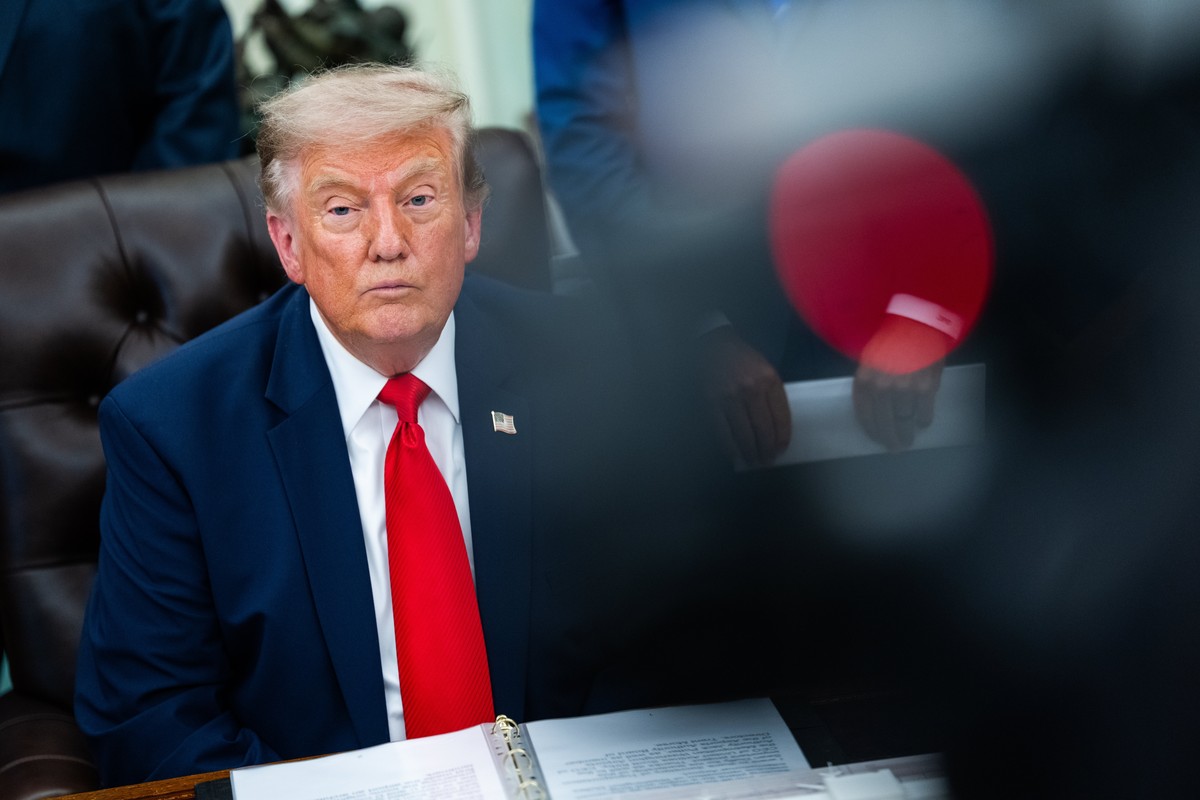 epa13140603 US President Donald J. Trump gives remarks in the Oval Office of the White House in Washington, DC, USA, 29 July 2026. US President Trump announced a 22 billion US dollar modernization pro ...