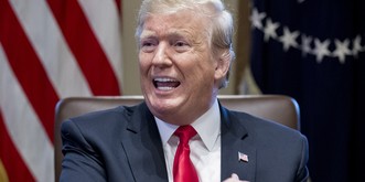 Warum Trump plötzlich die Sowjets verteidigt