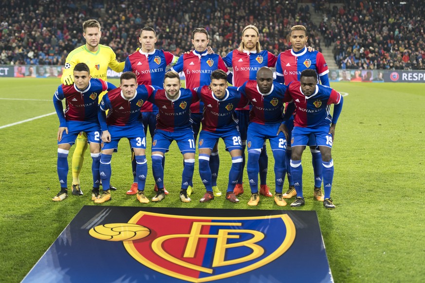 Basel&#039;s team poses prior to an UEFA Champions League Group stage Group A matchday 4 soccer match between Switzerland&#039;s FC Basel 1893 and Russia&#039;s CSKA Moskva in the St. Jakob-Park stadi ...