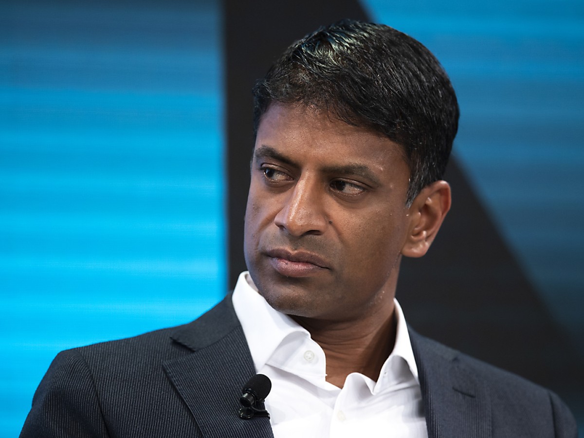 Le patron de Novartis, Vasant Narasimhan, se trouve en t�te du classement des salaires les plus �lev�s parmi les plus grandes entreprises suisses, selon une �tude d'Unia (archives).
