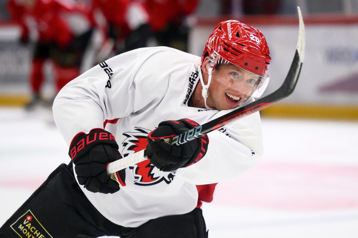 Le nouveau joueur Lawrence Pilut photographie lors d'un entrainement avant la conference de presse d'avant-saison du club de hockey sur glace de National League Lausanne Hockey Club, LHC, ce ...