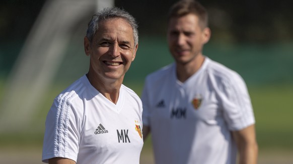 epa06963997 Basel&#039;s head coach Marcel Koller during a training session the day before the UEFA Europa League play-off first leg match between Switzerland&#039;s FC Basel 1893 and Cyprus&#039; Apo ...