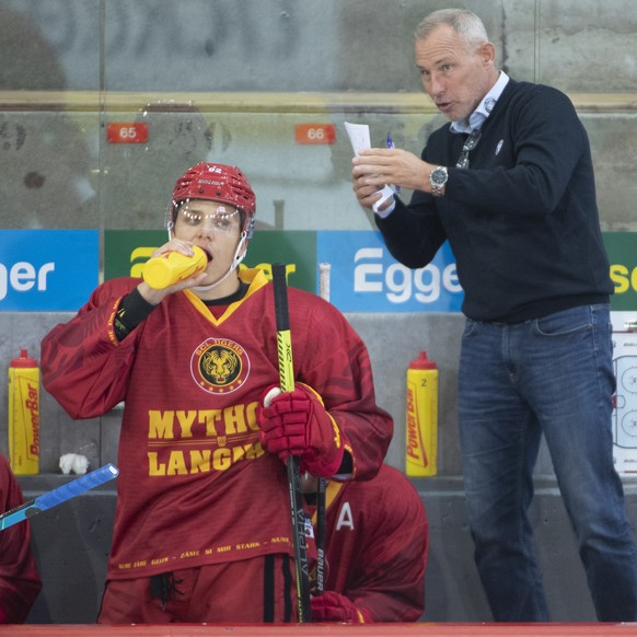 Tigers Head Coach, Rikard Franzen, waehrend einem Vorbereitungsspiel zwischen den SCL Tigers und dem EHC Olten am Freitag, 14. August 2020, im Ilfisstadion in Langnau. (KEYSTONE/Marcel Bieri)