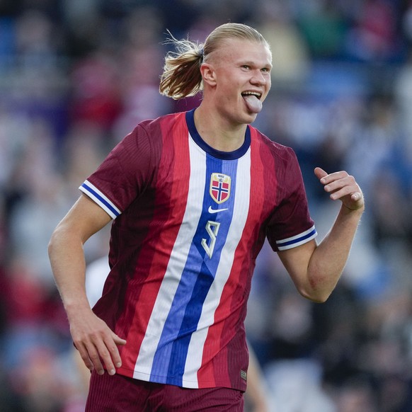 epa11392109 Norway&#039;s Erling Haaland celebrates scoring a goal during the international friendly soccer match between Norway and Kosovo, in Oslo, Norway, 05 June 2024. EPA/Fredrik Varfjell NORWAY  ...