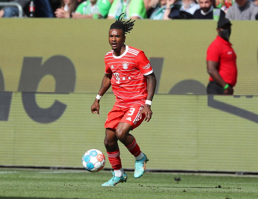 VfL vs. Bayern, 1. BL Wolfsburg, 14.05.2022, FU�BALL - VfL Wolfsburg vs. FC Bayern M�nchen, 1. BL, Saison 2021/22, VW Arena. Omar Richards FC Bayern M�nchen Wolfsburg *** VfL vs Bayern, 1 BL Wolfsburg ...