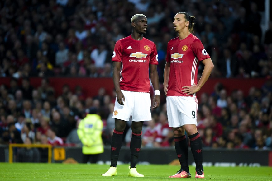 19.08.2016; Manchester; Fussball Premier League - Manchester Uniteds - Southampton; 
Paul Pogba (Manchester) und Zlatan Ibrahimovic (Manchester)
(Niklas Larsson/Bildbyran/freshfocus)