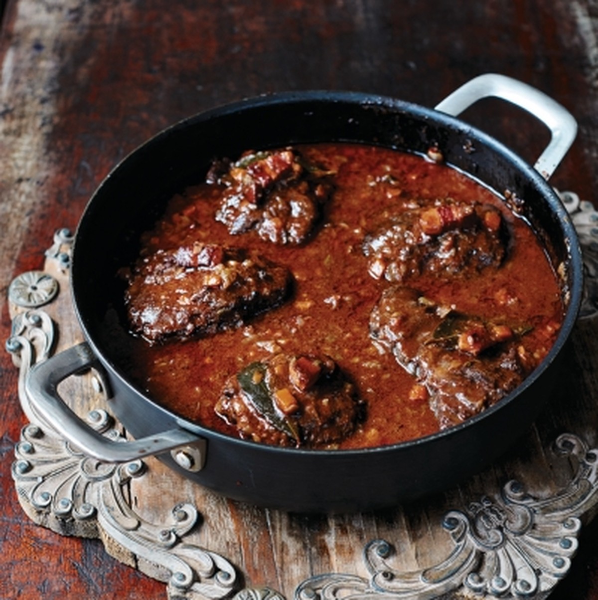 Nonna Miriam rinderbäckchen ragu schmortopf essen food italien jamie oliver fleisch https://www.jamieoliver.com/recipes/beef-recipes/beef-cheek-rag/