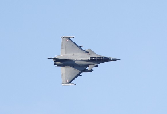 epa12888759 A French Rafale F4 fighter jet assigned to the NATO Baltic Air Policing mission arrives at Lielvarde Air Base, Latvia, 14 April 2026. France deployed four Rafale fighters to Lielvarde Air  ...