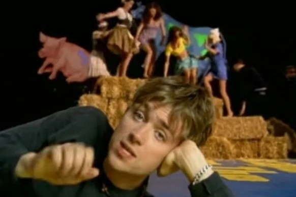 Blur Country House Video