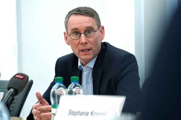 Bernard Guillelmon, CEO BLS, spricht an einer Pressekonferenz ueber die die zu hohen Subventionen fuer die BLS, am Freitag, 28. Februar 2020, in Bern. Die BLS muss 43,6 Millionen Franken zurueckzahlen ...