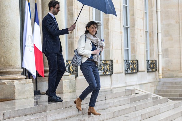 La Ministre de l&#039;Éducation nationale, de la Jeunesse, des Sports et des Jeux olympiques et paralympiques Amélie Oudéa-Castéra après le conseil des ministres au Palais de l&#039;Elysée le 17 janvi ...