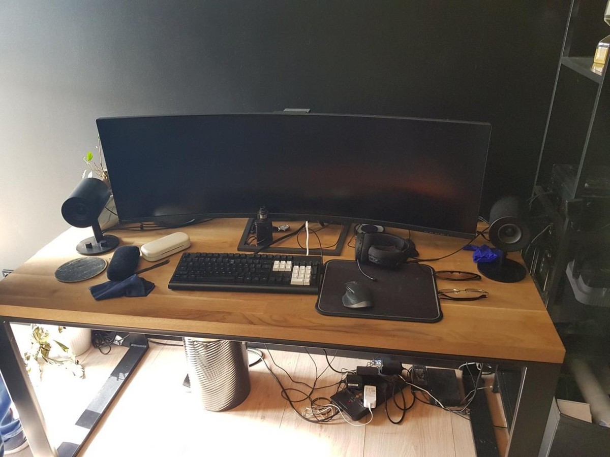 Arbeitsplatz der Hacker-Gruppe InfinityBlack: Von hier aus drangen sie in Cumulus-Konten ein.
