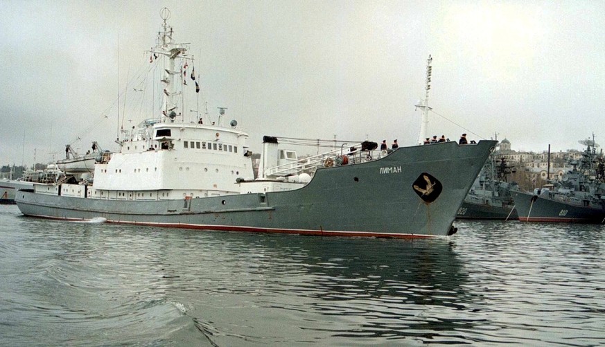 epa05930693 (FILE) - A file photo dated 02 April 1999 showing the Russian spy ship Liman leaving a bay of the main base of the Black Sea Fleet in Sevastopol, destined for the Adriatic where it was to  ...