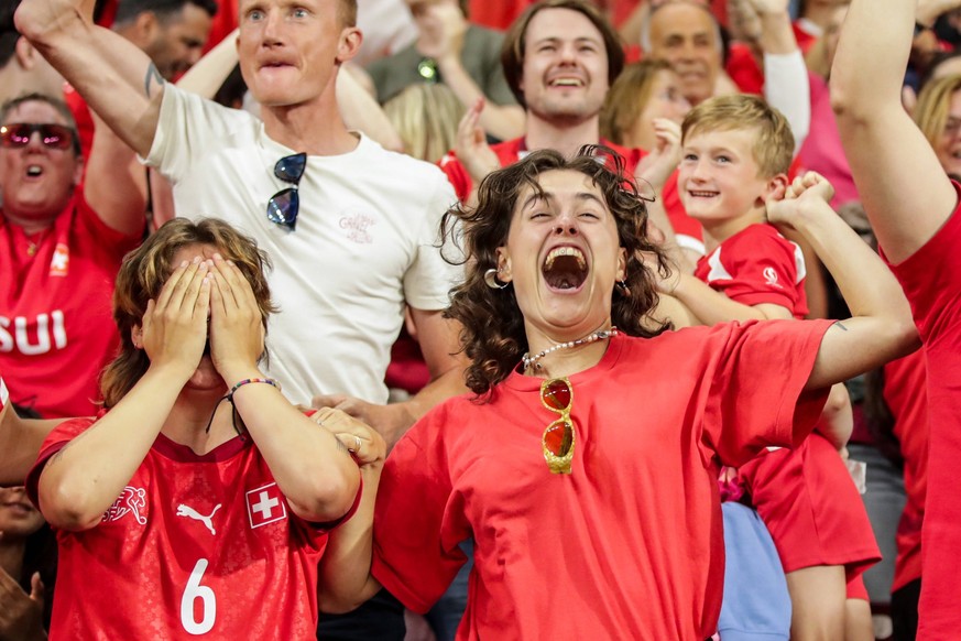 2025-07-10 Finland v Switzerland - UEFA Women s EURO 2025 Group A GENEVA, SWITZERLAND - JULY 10: Fans and supporters of Switzerland celebrates after their team advances to the knockout stage during th ...