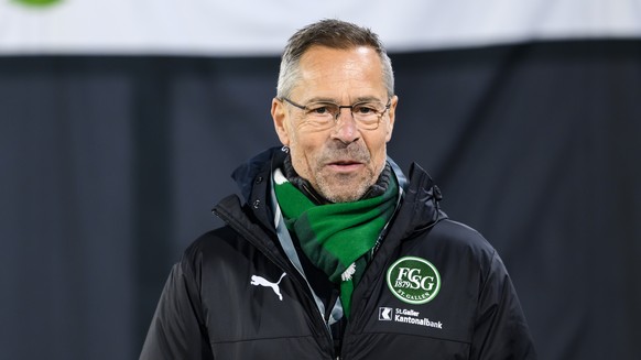Le president du FC St. Gallen Matthias Hueppi, reagit lors de la rencontre du championnat de football de Super League entre le FC Lausanne-Sport et le FC St. Gallen le samedi 20 janvier 2024 au stade ...