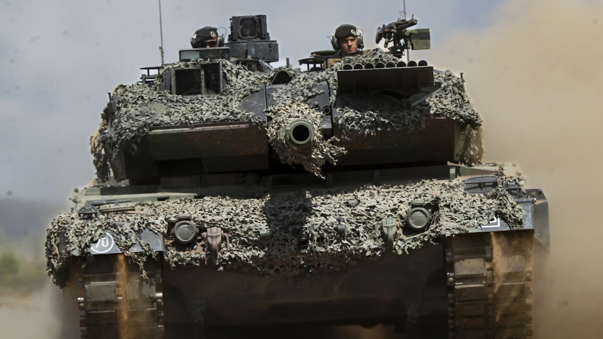 25 Leopards verlassen Schweiz in Richtung Deutschland