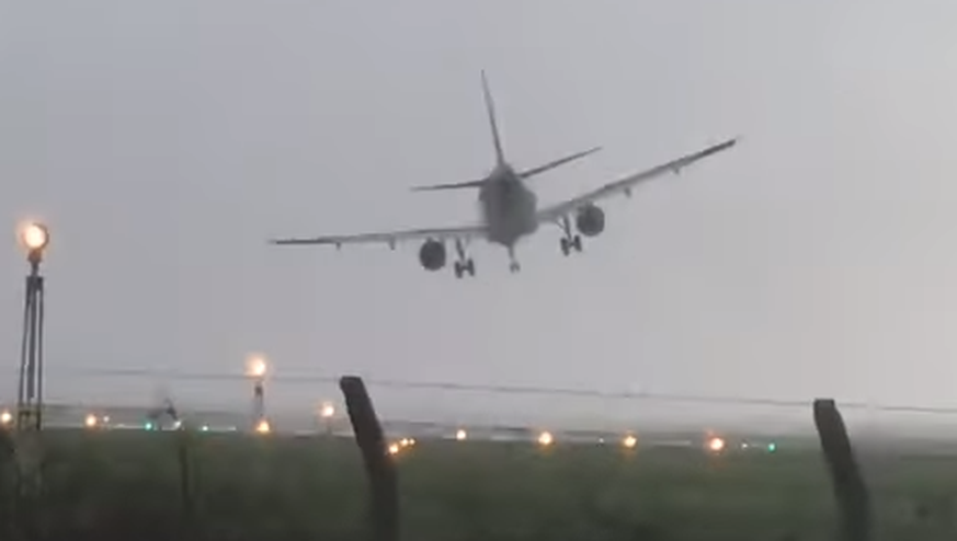 Eine Maschine von Aer Lingus gerät vor dem Touchdown in Dublin arg in Schieflage.&nbsp;