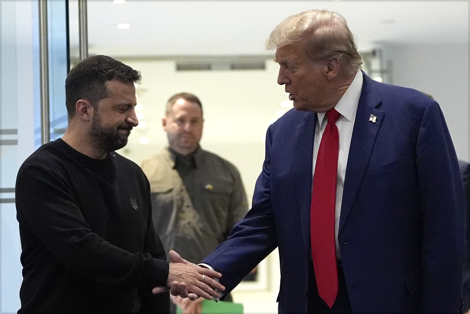 Republican presidential nominee former President Donald Trump meets with Ukraine&#039;s President Volodymyr Zelenskyy at Trump Tower, Friday, Sept. 27, 2024, in New York. (AP Photo/Julia Demaree Nikhi ...