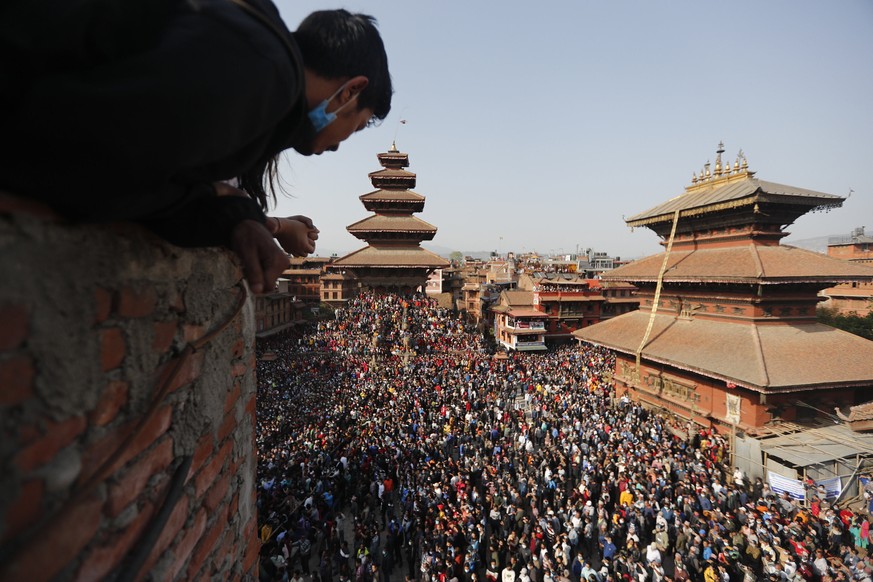 Während des «Biska Jatra»-Festivals am 10. April zog eine riesige Menschenmenge durch die Strassen Bhaktapurs.