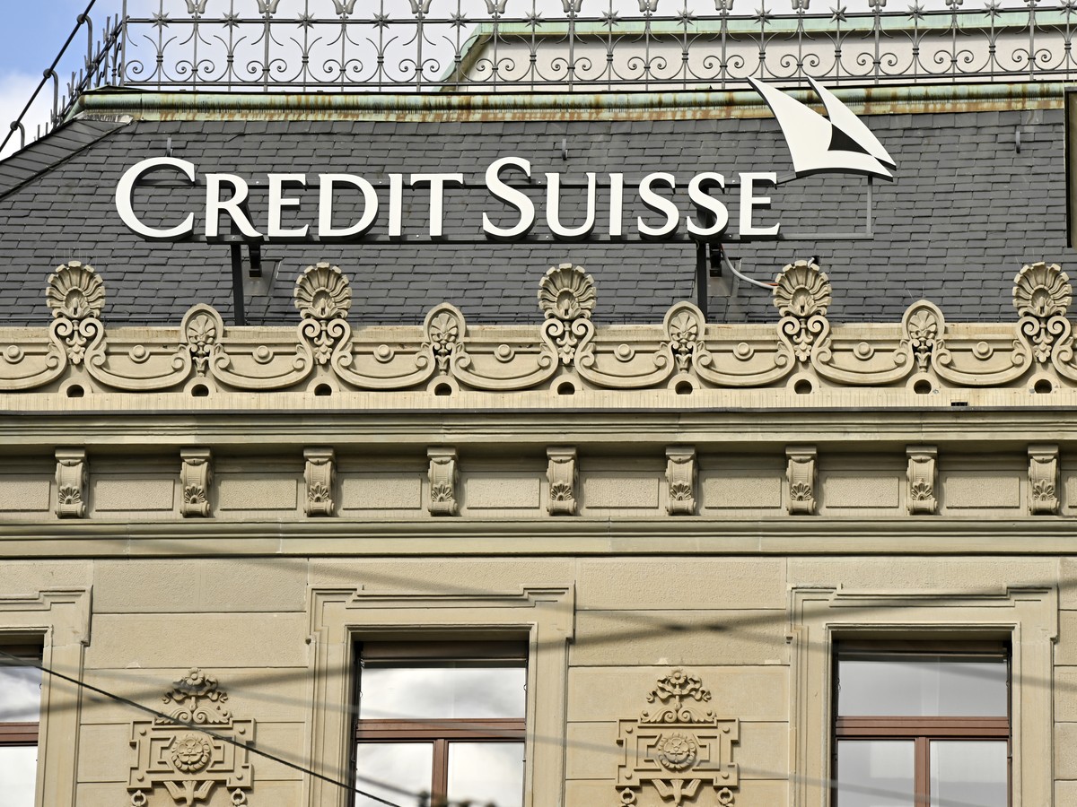 Die Credit Suisse am Zuercher Paradeplatz am Freitag, 25. Februar 2022. (KEYSTONE/Walter Bieri)