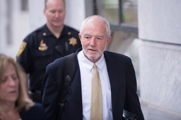 epa07043205 Attorney Joseph P. Green, Jr. (R), arrives at the Montgomery County Courthouse in Norristown, Pennsylvania, USA, 24 September 2018 ahead of the sentencing hearing for US entertainer Bill C ...