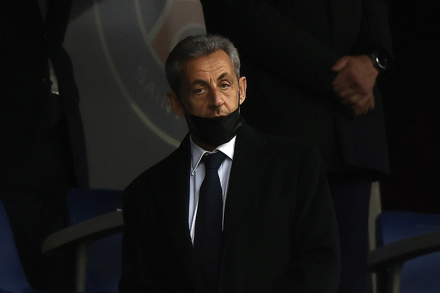 epa09213490 Former french president Nicolas Sarkozy stands prior the Coupe de France final soccer match between AS Monaco and Paris Saint Germain, in Saint-Denis, France, 19 May 2021. EPA/Ian Langsdon