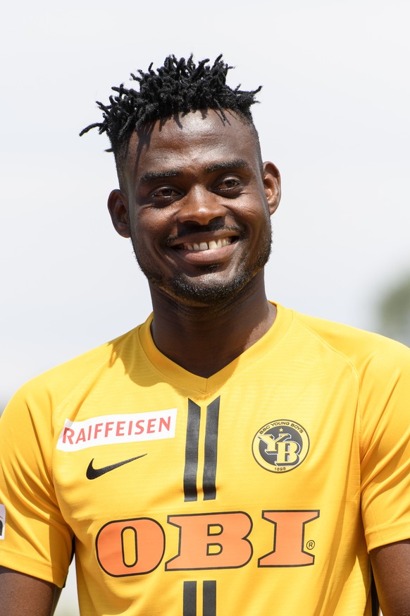 YBs Kassim Adams Nuhu bei der Trikot- und Mannschaftspraesentation der BSC Young Boys fuer die Super League Saison 2018/2019, am Samstag, 14. Juli 2018, im Stadion Neufeld in Bern. (KEYSTONE/Anthony A ...