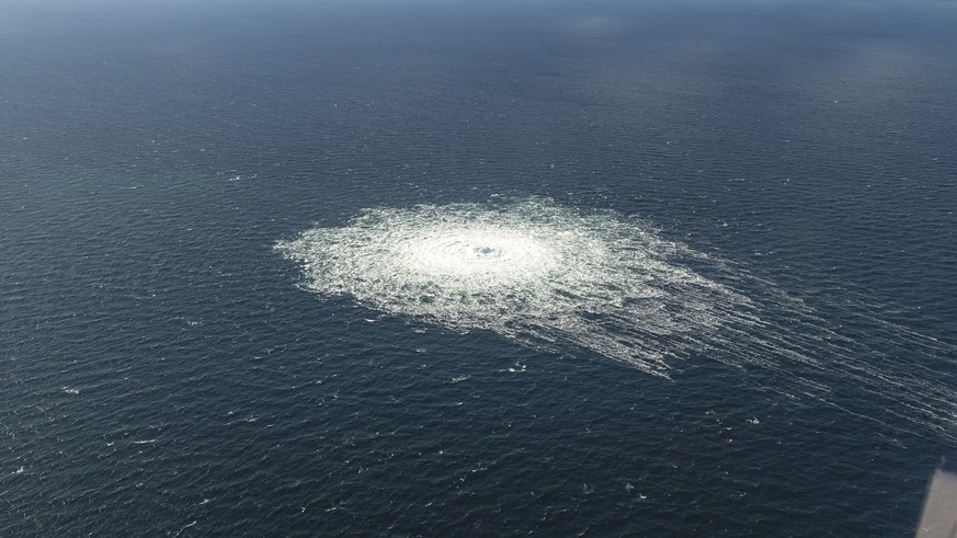 After pipeline explosion: NATO protects pipelines and internet lines in the sea Twice as many countries in the world develop into authoritarian states than into democracies