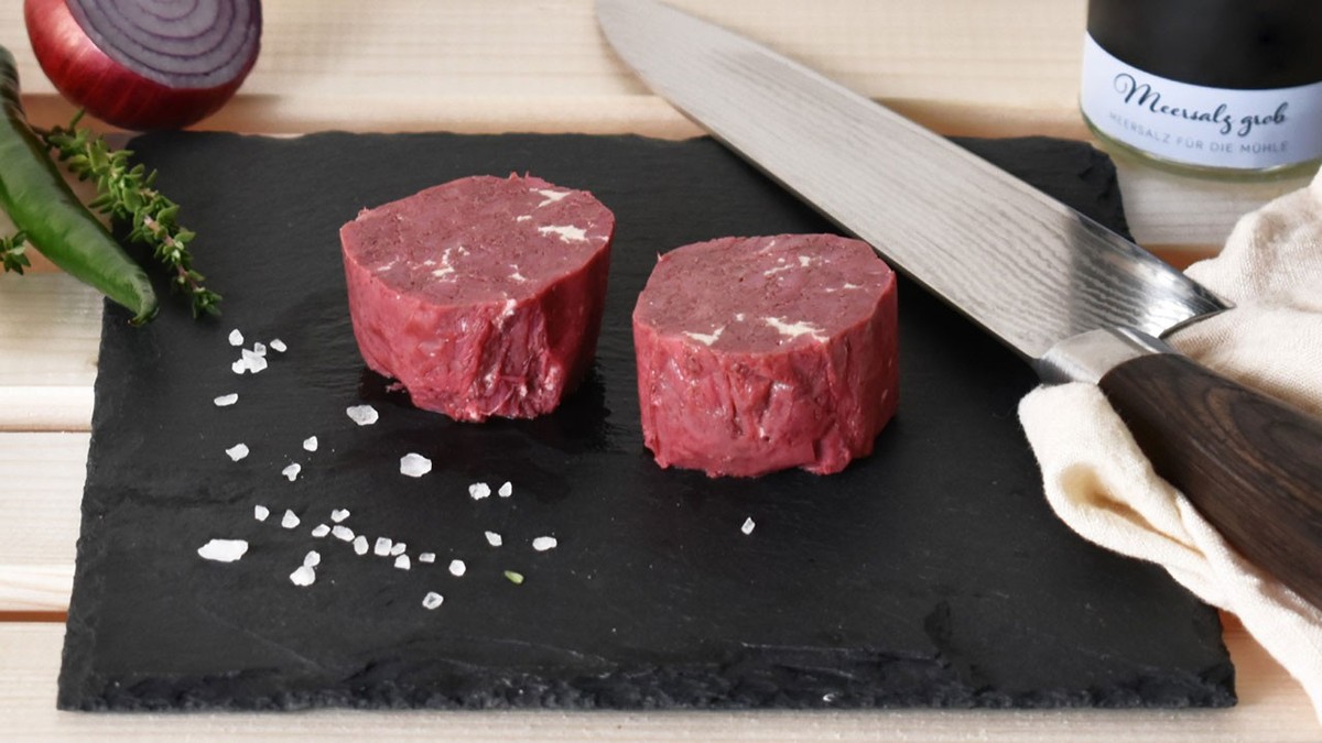 ein tenderloin steak von mirai foods.