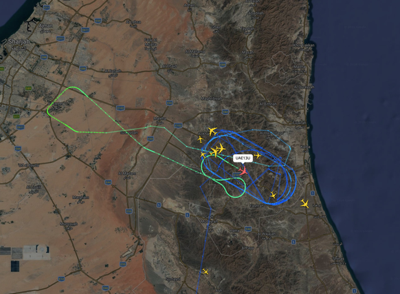 Flight Radar Dubai Samstagmorgen nach möglichem Drohneneinschlag