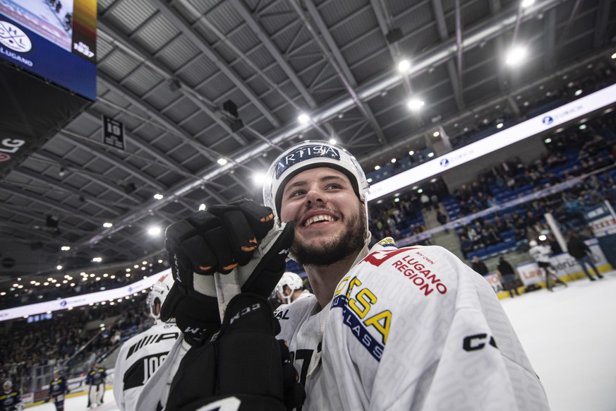 Lugano&#039;s player Elia Riva, during the preliminary round game of National League A (NLA) Swiss Championship 2022/23 between, HC Ambri Piotta against HC Lugano at the Gottardo Arena in Ambri, Tuesd ...