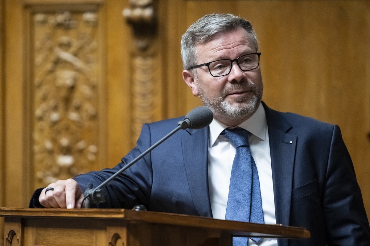 Thomas Rechsteiner, Mitte-AI, stellt eine Frage an der Sommersession der Eidgenoessischen Raete, am Dienstag, 30. Mai 2023 im Nationalrat in Bern. (KEYSTONE/Alessandro della Valle)