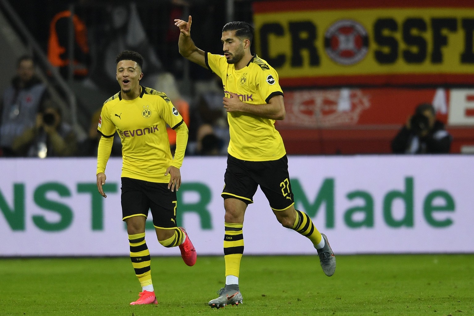 Dortmund&#039;s Emre Can celebrates after scoring a goal during the German Bundesliga soccer match between Bayer Leverkusen and Borussia Dortmund in Leverkusen, Germany, Saturday, Feb. 8, 2020. (AP Ph ...