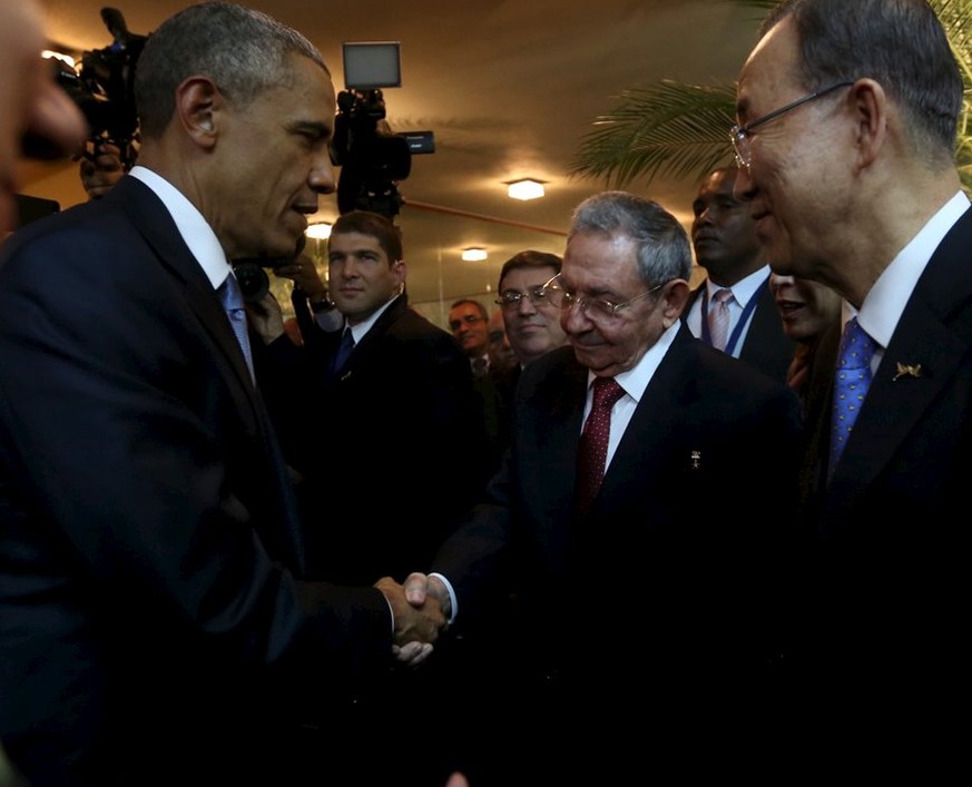 Der Handschlag zwischen Obama und Castro.