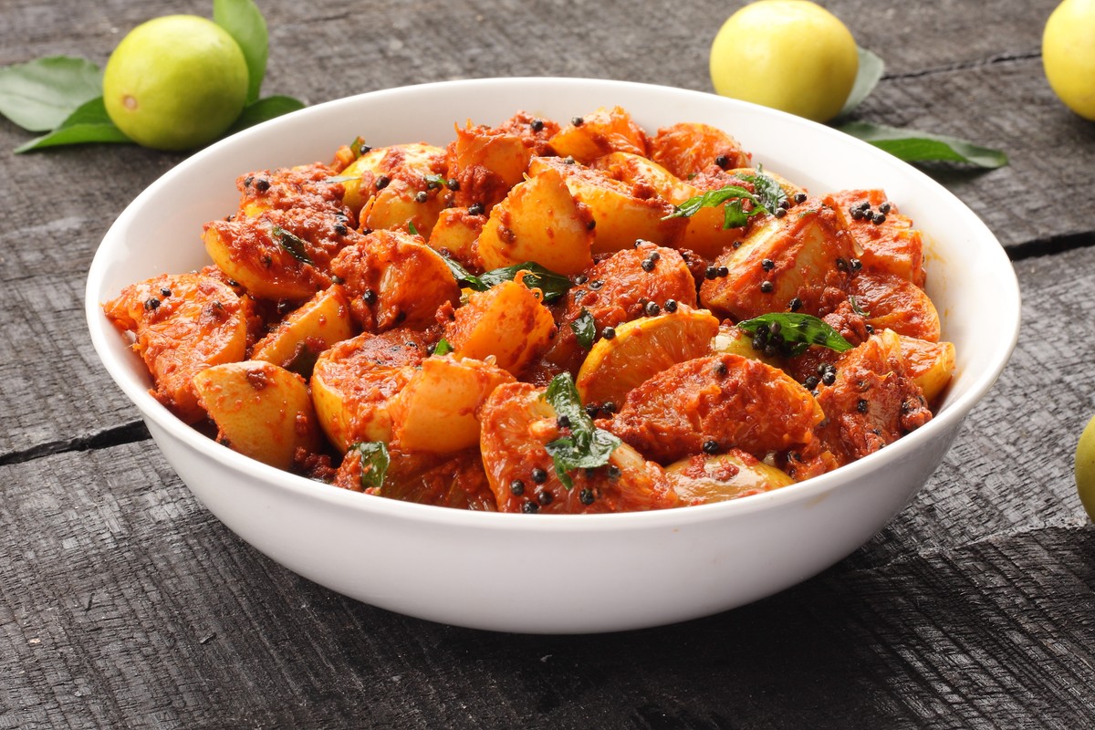 lemon chilli pickle zitrone eingelegtes indien chutney essen food kochen einkochen