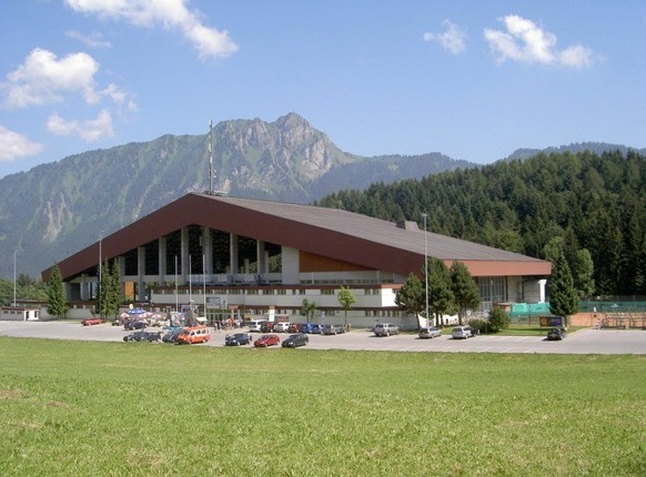 Die Eishalle in Leysin.