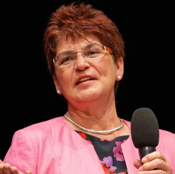 Rita Brem-Ingold an einem Parteianlass der Mitte.