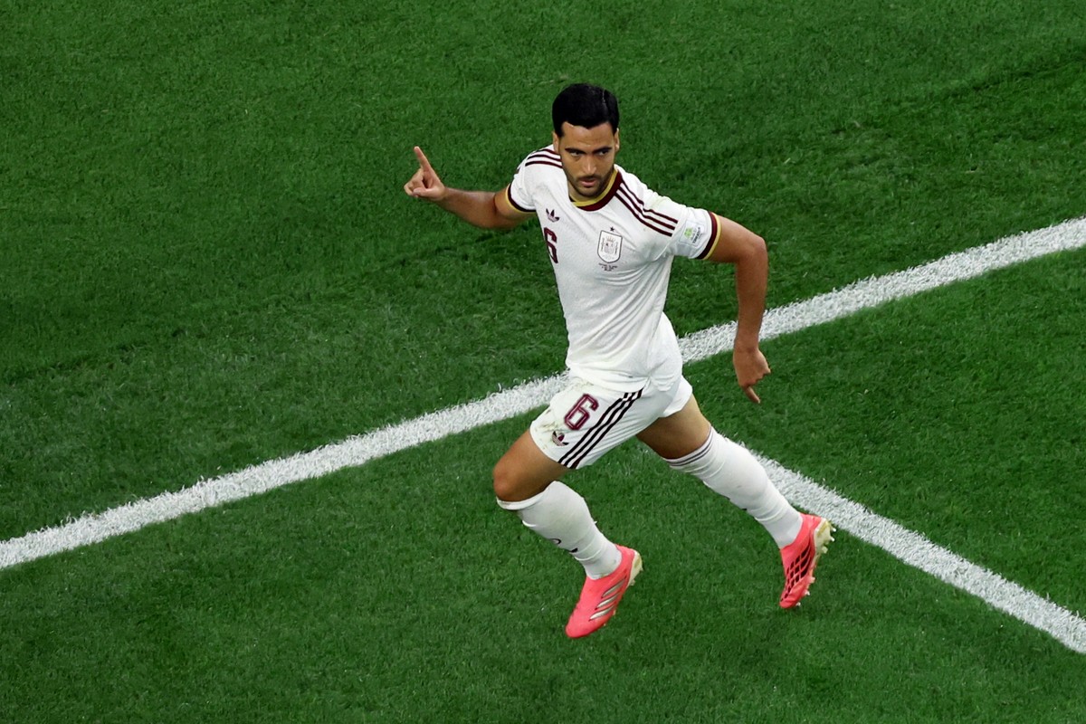 Spain's Mikel Merino celebrates after scoring their first goal against Portugal during the World Cup round of 16 soccer match in Arlington, Texas, near Dallas, Monday, July 6, 2026. (AP Photo/Sam ...