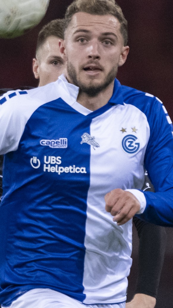 Tobias Schaettin (FCW), links, kaempft um den Ball mit Giotto Morandi (GC), rechts, im Fussball Meisterschaftsspiel der Swiss Super League zwischen Grasshopper Club Zuerich, GC, und Winterthur, FCW, i ...