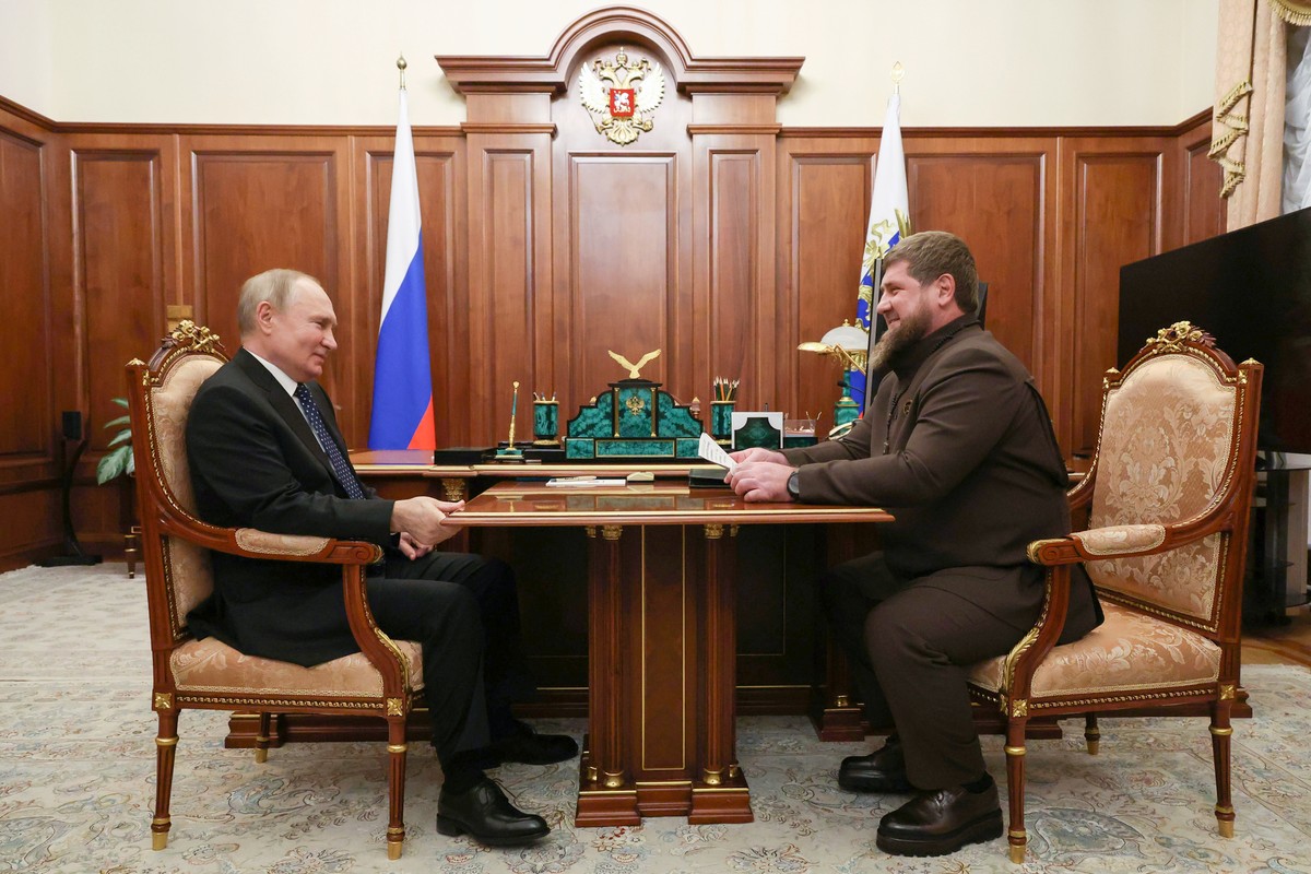 Ramzan Kadyrov (à droite) a rencontré Vladimir Poutine lundi.