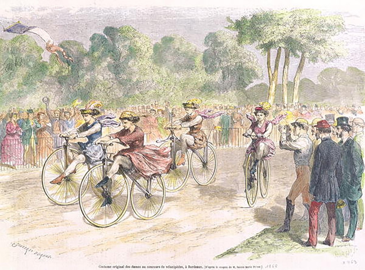 Damenrennen gab es in Frankreich schon 1868.
https://de.wikipedia.org/wiki/Datei:Original_Costumes_for_the_Velocipede_Race_in_Bordeaux,_1868.jpg