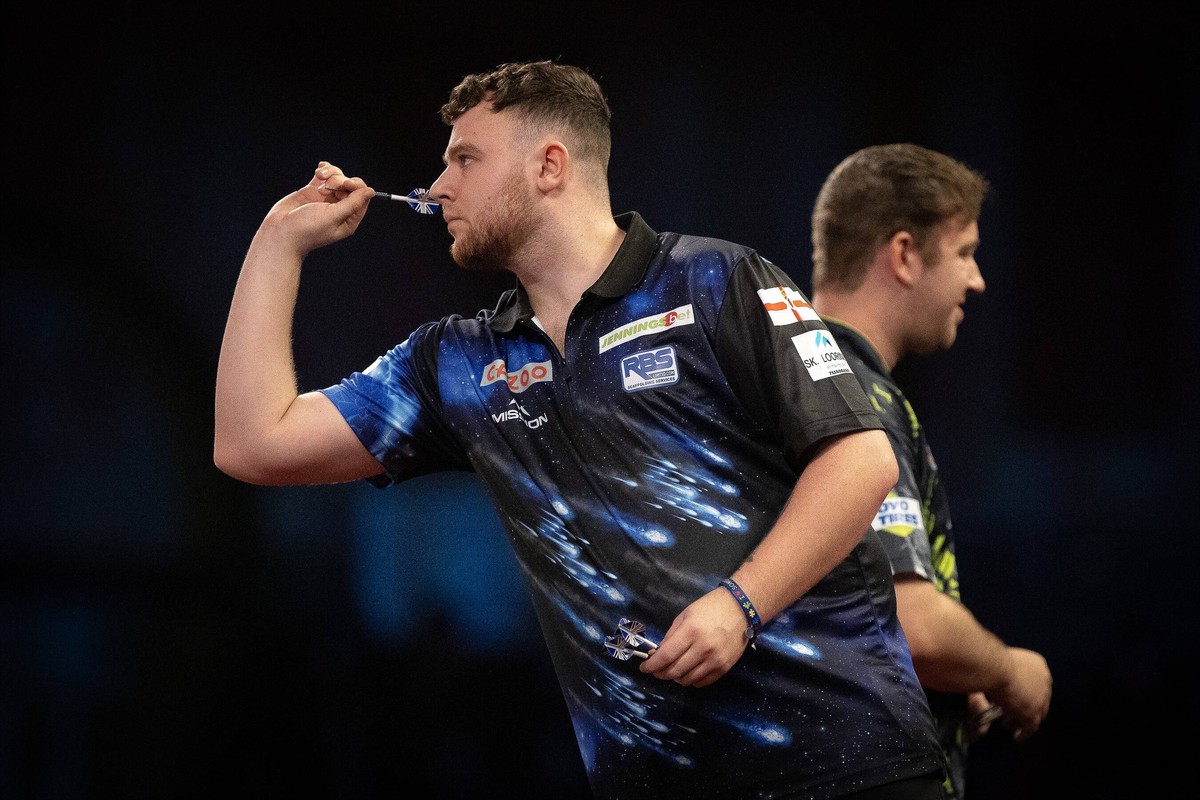 Darts PDC World Darts Championship Josh Rock NIR throws in his match against Callum Rydz ENG during the PDC World Darts Championship at Alexandra Palace, London, United Kingdom on 21 December 2022. Lo ...