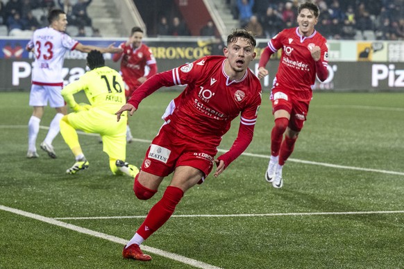 Thun&#039;s Daniel Dos Santos feiert seinen Treffer zum 1-0 im Fussball Challenge League Spiel zwischen dem FC Thun und dem FC Sion, am Freitag, 8. Dezember 2023, in der Stockhorn Arena in Thun. (KEYS ...