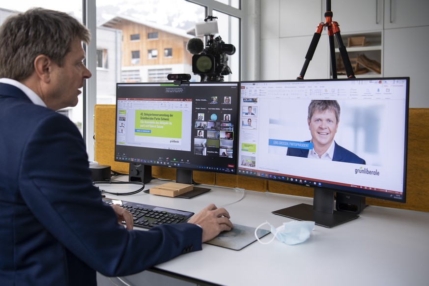 Juerg Grossen, Praesident der Gruenliberale Partei Schweiz, GLP, spricht anlaesslich der Online Delegierten Versammlung, am Samstag, 6. Februar 2021, in Frutigen. (KEYSTONE/Peter Schneider)