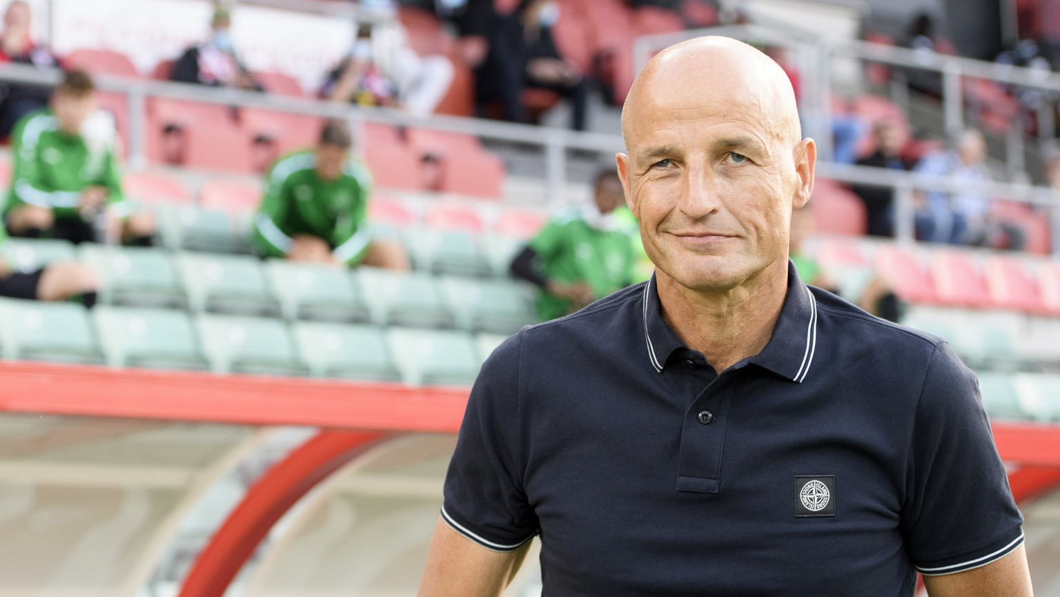 St. Gallen&#039;s headcoach Peter Zeidler during the first Super League soccer match after the Coronavirus lockdown, between FC Sion and Sankt-Gallen, at the Stade de Tourbillon in Sion, Switzerland,  ...