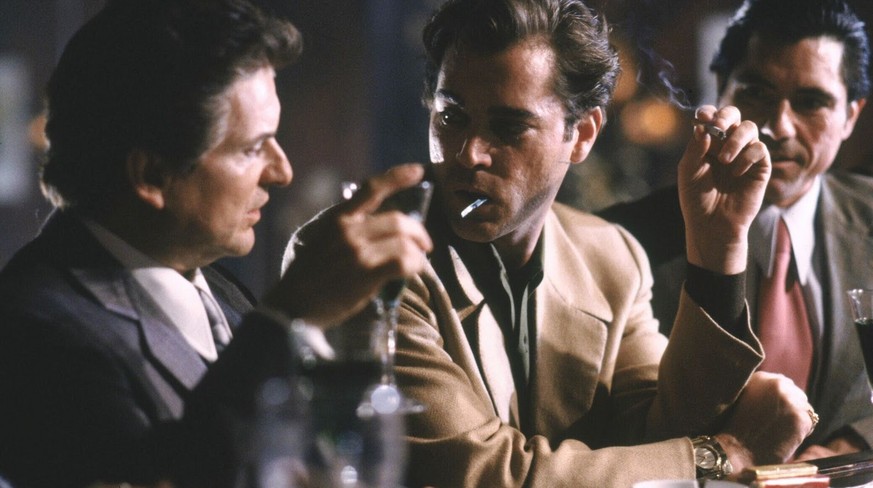 Joes Pesci (l.) und Ray Liotta (m.) und einer, der versucht, Robert De Niro zu sein.