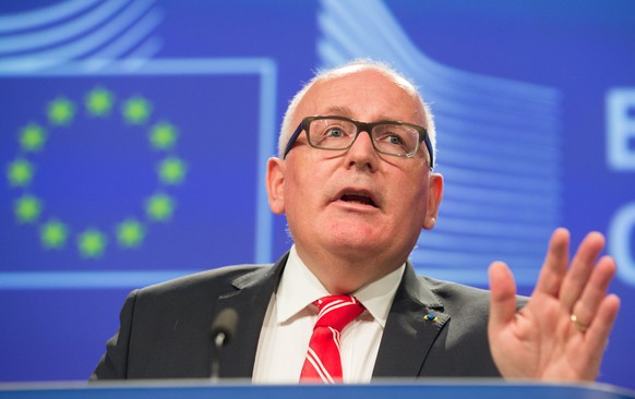 epa06110289 European Commission in charge of Better regulation, Inter-Institutional Relations, rule of Law and Charter of Fundamental Rights, Dutch, Frans Timmermans gives a press conference at the en ...