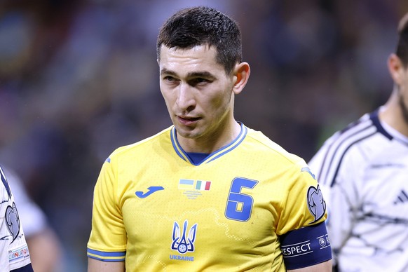 STEPANENKO Taras Kapitaen Team Ukraine UEFA Fussball EURO2024 Qualifikation Spiel Ukraine - Italien 0 : 0 am 20.11.2023 in Leverkusen DFL REGULATIONS PROHIBIT ANY USE OF PHOTOGRAPHS as IMAGE SEQUENCES ...