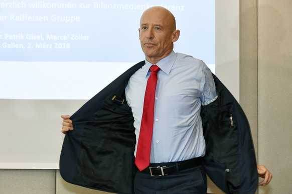 Patrik Gisel, CEO Raiffeisen Gruppe an der Bilanzmedienkonferenz in Zuerich am Freitag, 2. Maerz 2018. (KEYSTONE/Walter Bieri)