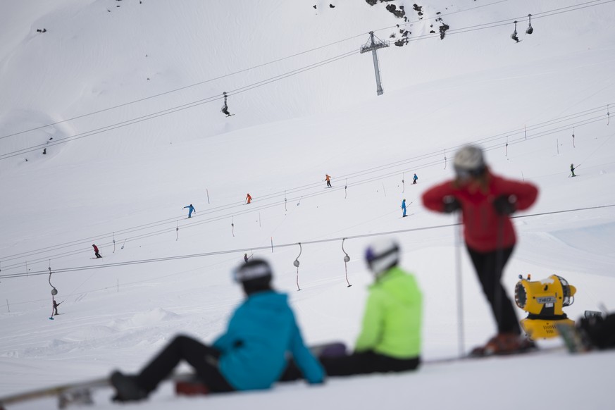 Gefährlicher Virenherd oder sicher dank Schutzkonzept? In Europa tobt ein Streit ums Skifahren.